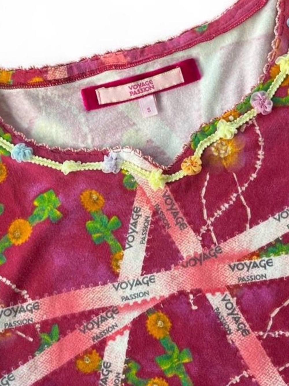 Voyage Passion Y2K Pink Floral Ribbon Graphic Long Sleeve Top W/ Floral Trim